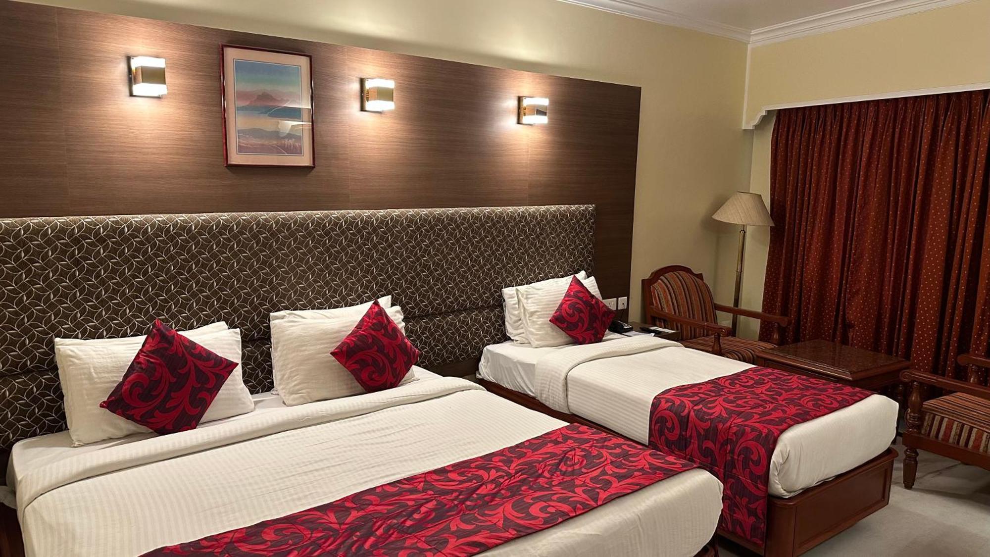 Hotel Annamalai International Pondicherry Exterior foto