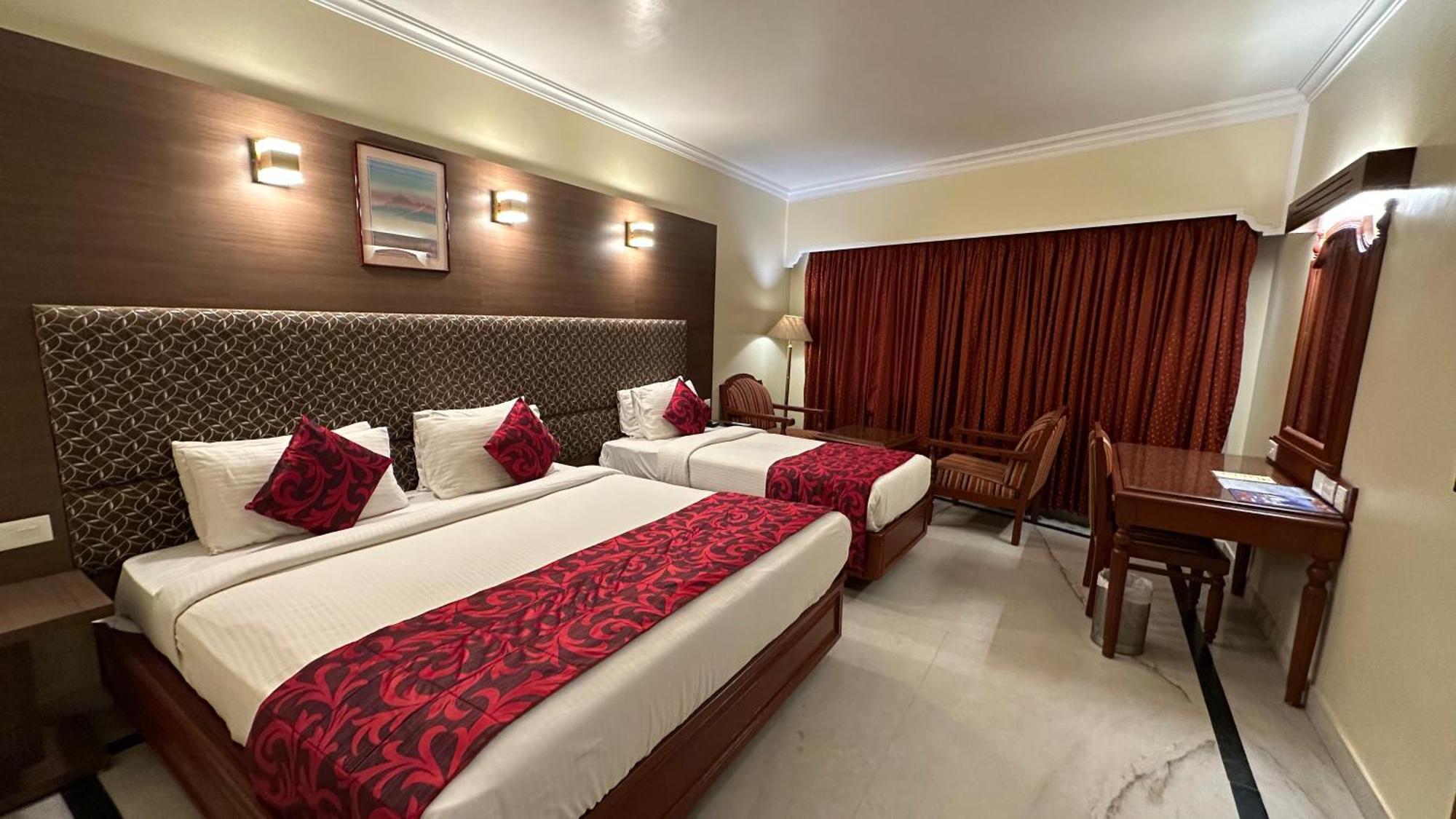 Hotel Annamalai International Pondicherry Exterior foto