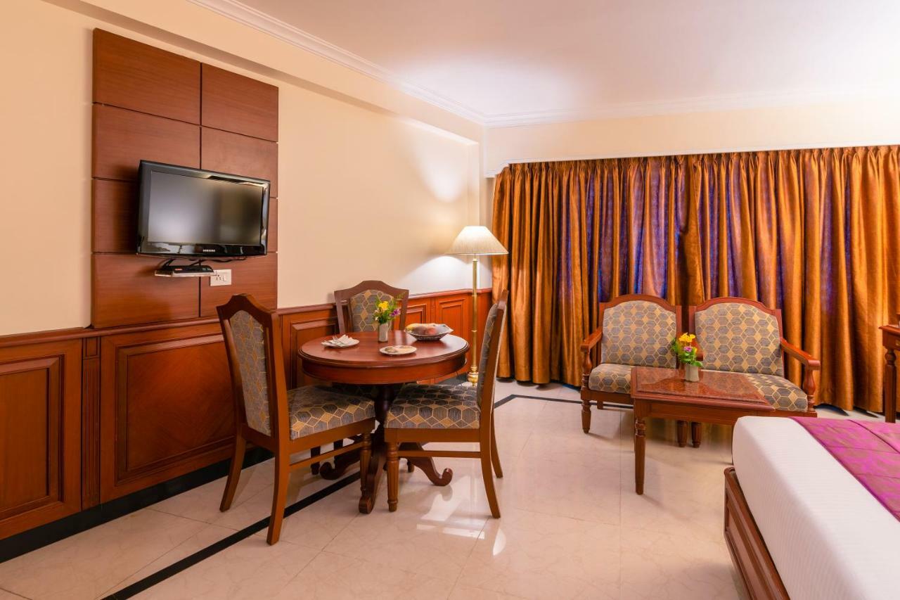 Hotel Annamalai International Pondicherry Exterior foto
