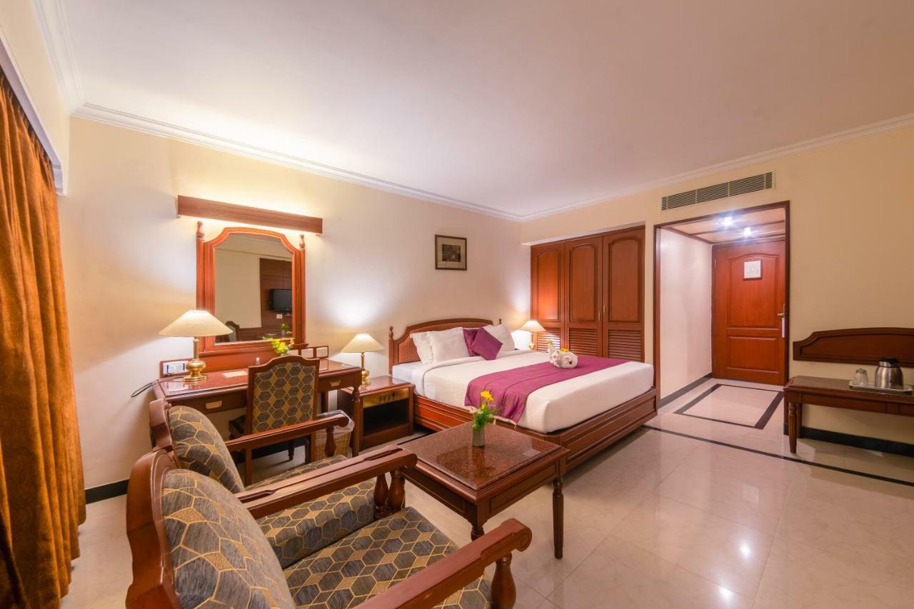 Hotel Annamalai International Pondicherry Exterior foto